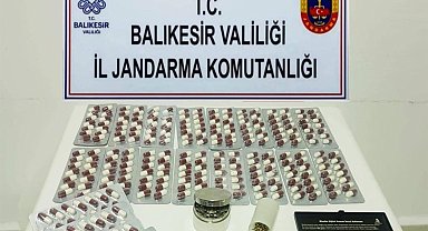 Balıkesir'de 2 uyuşturucu taciri yakalandı