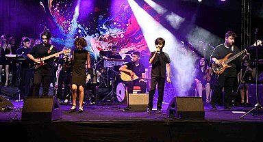 Balıkesir'den İstanbul'a gençlik ve sanat köprüsü