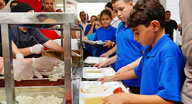 Balıkesir'de Ayvalıklı öğrencilere ikinci lokanta geliyor