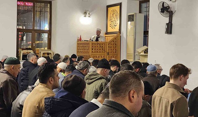 Bandırma Haydar Çavuş Camii'nde Regaib Kandili