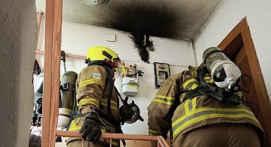 Bandırma'da bir binanın ikinci katında yangın çıktı