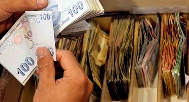Bankalardaki mevduat azaldı