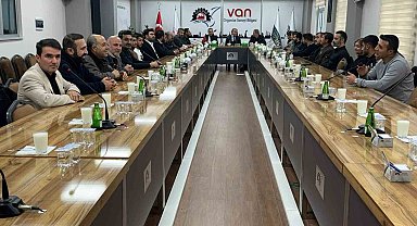 Başkan Aslan, sanayicilerle istişare toplantısı yaptı