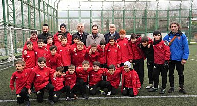 Başkan Aydın'dan Hüdavendigar Dikkaldırım Osmangazi SK'ya ziyaret
