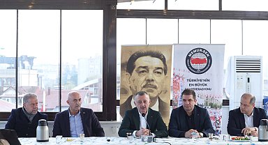Başkan Büyükakın, Kocaeli Memur-Sen'e konuk oldu