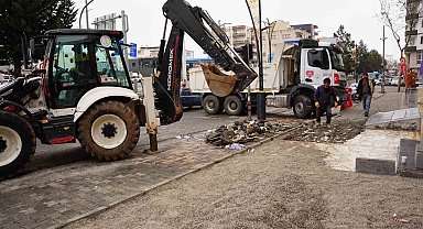 Başkan Hallaç: "Yol ve kaldırım çalışmalarımız devam ediyor"