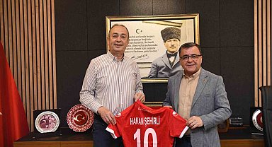 Başkan Şehirli'den Balıkesirspor'a destek