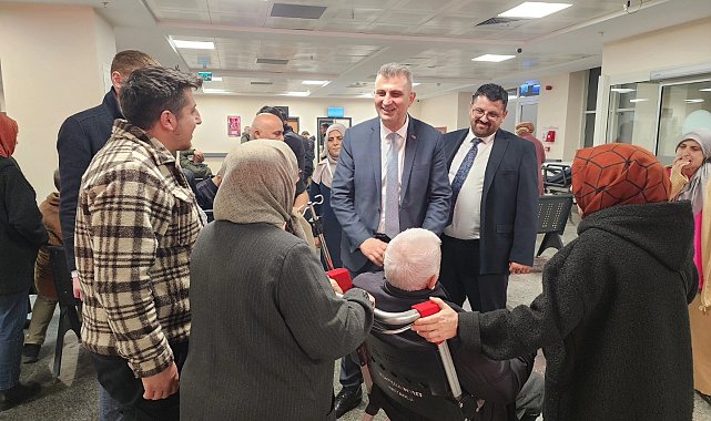 Başkan Sezer görevi başındaki personeli yalnız bırakmadı