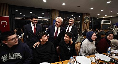 Başkan Tahmazoğlu İstanbul, Diyarbakır ve Şanlıurfa'daki öğrencilerle bir araya geldi