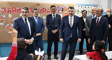 Başkan Yılmaz, öğrencilerin karne heyecanına ortak oldu