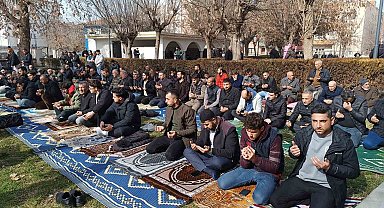 Batman'da cuma namazı öncesi yağmur duası yapıldı