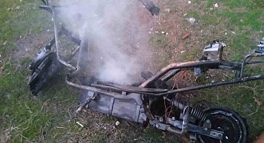 Batman'da seyir halindeki motosiklet alevlere teslim oldu