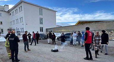 Bayburt Gençlik Merkezi personellerine "Afet Farkındalık Eğitimi" verildi