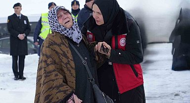 Bayburt'ta son yolculuğuna uğurlanan Kıbrıs Gazisi Müslim Yarar'ın ablasının sözleri yürekleri dağladı