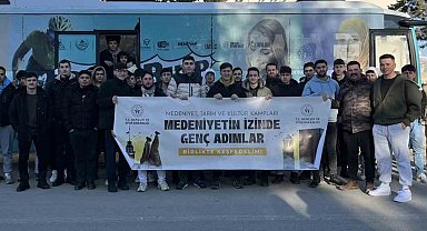 Bayburt'tan öğrenciler Ahlat'a kampa gönderildi