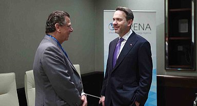 Bayraktar, BAE İklim Değişikliği ve Çevre Bakanı Al Dahak ile görüştü