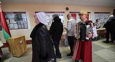 Belarus'ta halk devlet başkanlığı seçimi için sandık başında