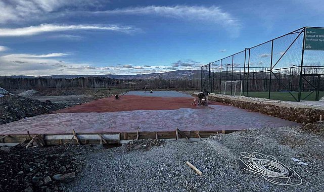 Beyağaç'ta tekstil fabrikası inşaatı başladı