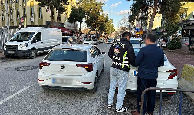 Beykoz'da trafiği tehlikeye düşüren 2 sürücü yakalandı