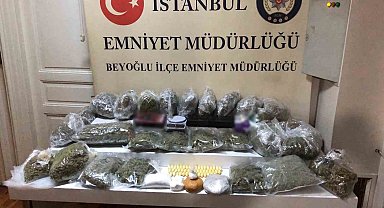 Beyoğlu'nda şüpheli şahsın evinden uyuşturucu çıktı