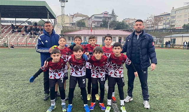 Bilecik Futbol Akademi U-11 Futbol Takımı katıldıkları ilk turnuvada göz doldurdu