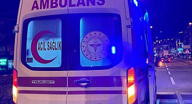Bilecik'te bariyerlere çarpan otomobil sürücüsü yaralandı