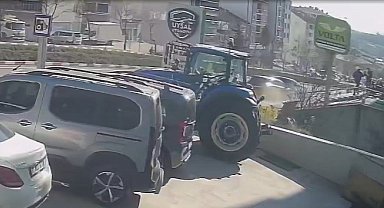 Bilecik'te meydana gelen zincirleme trafik kazasında 1 kişi yaralandı