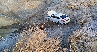 Bilecik'te otomobil şarampole yuvarlandı: 1 yaralı