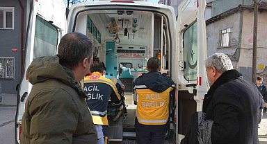 Bilecik'te otomobilin çarptığı yaya yaralandı