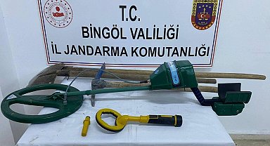 Bingöl'de kaçak kazı yapan 2 kişi yakalandı