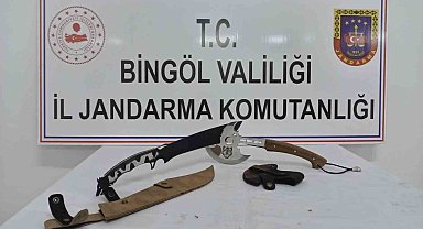 Bingöl'de uyuşturucu ve ruhsatsız silah operasyonu