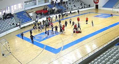 Bingöl'deki kavga kameralara yansıdı