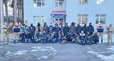 Bitlis'te 24 düzensiz göçmen yakalandı