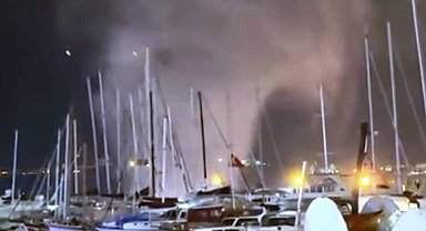 Bodrum Marina'da hortum paniği