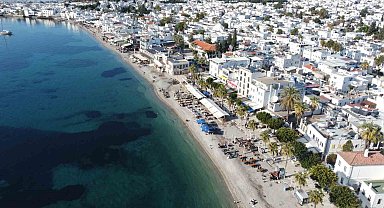 Bodrum'da yeni yılın ilk günü deniz keyfi