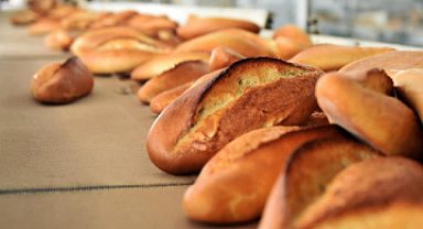 Buharkent'te ekmek 12,5 TL oldu