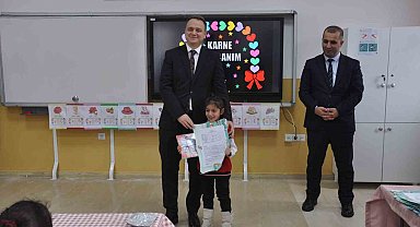 Bulanık'ta 18 bin öğrenci karne aldı