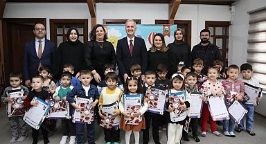 Bursa İnegöl'de 'Beşinci Mevsim'in miniklerinin karne heyecanı