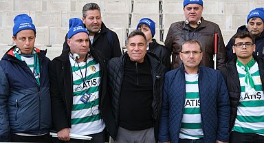 Bursa Yıldırım'da görme engelli taraftarın hayali gerçekleşti