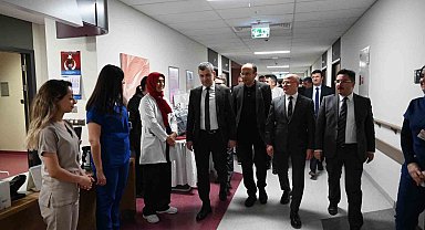 Bursa'da 2024'ün son, 2025'in ilk bebekleri dünyaya geldi
