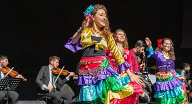 Bursa'da 'Çalgıcı Mektebi'nden muhteşem konser