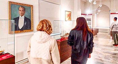 Çallı İmzalı Atatürk Portresi, Cumhuriyet Tarihi Müzesi'nde Eskişehir ile buluşuyor