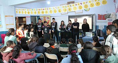 Caracal Robotics robot takımı geliştirdikleri robot üzerinden Şırnaklı öğrencilere eğitim verdi