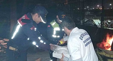 Çatalağzı Sosyal Yardımlaşma ve Dayanışma Derneği'nden geleneksel ikramlarını sürdürdü