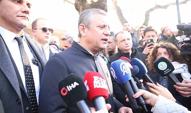 CHP Genel Başkanı Özel: " AK Parti'nin bir kenarda durduğu, sürecin MHP üzerinden yürütülmesini de doğru bulmuyoruz"