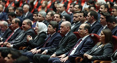 Cumhurbaşkanı Erdoğan: "Türk milleti adına karar verenlere ise kimse ayar veremez"
