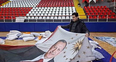 Denizli AK Parti'de örnek devir teslim