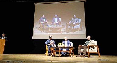 Denizli'de maneviyat dolu gecede akıllarda biriken sorular cevaplandı