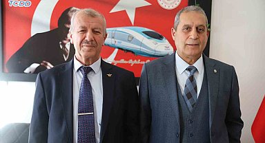 Devlet Demiryolları'na adanan iki ömür