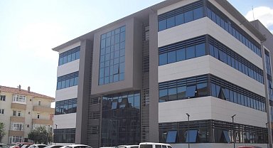 Doğurduğu bebeği tuvalete bıraktı